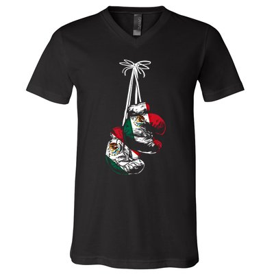 Mexican Flag Boxer Boxing Gloves Boxing Cool Gift V-Neck T-Shirt