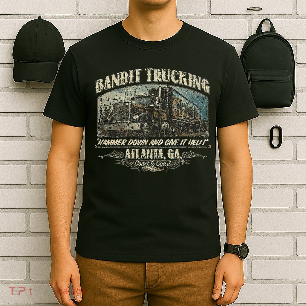 Men Funny Bandit Trucking 1977 Family Distressed T-Shirt