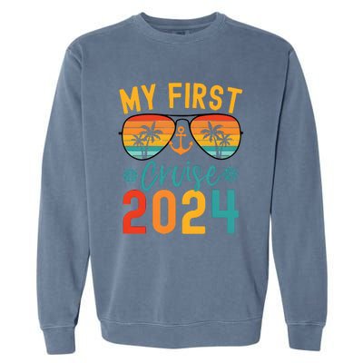 My First Cruise 2024 Cruising Team 2024 Matching Team Garment-Dyed Sweatshirt