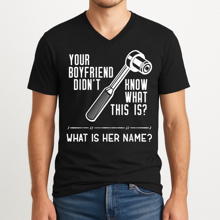 Mechanic Fun For Car Mechanics And DIY Handyman V-Neck T-Shirt