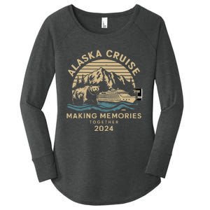 Matching Family Friends And Group Alaska Cruise 2024 Women's Perfect Tri Tunic Long Sleeve Shirt