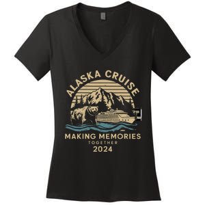 Matching Family Friends And Group Alaska Cruise 2024 Women's V-Neck T-Shirt