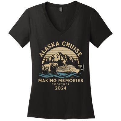 Matching Family Friends And Group Alaska Cruise 2024 Women's V-Neck T-Shirt