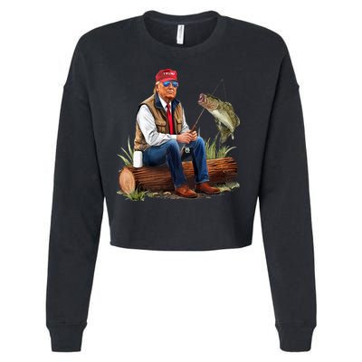 Make Fishing Great Again Funny Bass Fishing Humor Trump Cropped Pullover Crew