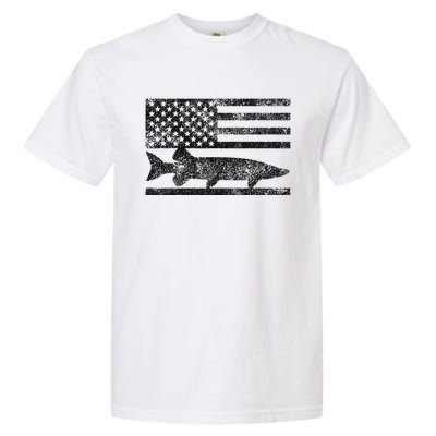 Musky Fishing Muskie Fisherman American Flag Gift Garment-Dyed Heavyweight T-Shirt