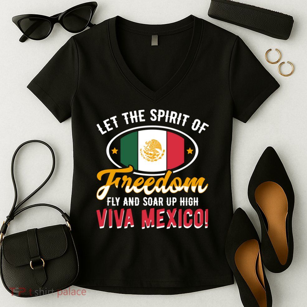 Mexico Flag Mexican Independence Day Meaningful Gift Women's V-Neck T-Shirt