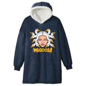 Megoosa Funny Pun Goose Medusa Snakes Gift Hooded Wearable Blanket