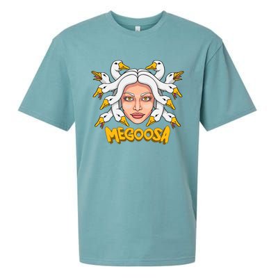 Megoosa Funny Pun Goose Medusa Snakes Gift Sueded Cloud Jersey T-Shirt