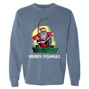 Merry Fishmas Santa Fishing Santa On A Boat Fishing Xmas Garment-Dyed Sweatshirt