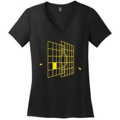 Millennium Falcon Targeting Computer Women's V-Neck T-Shirt