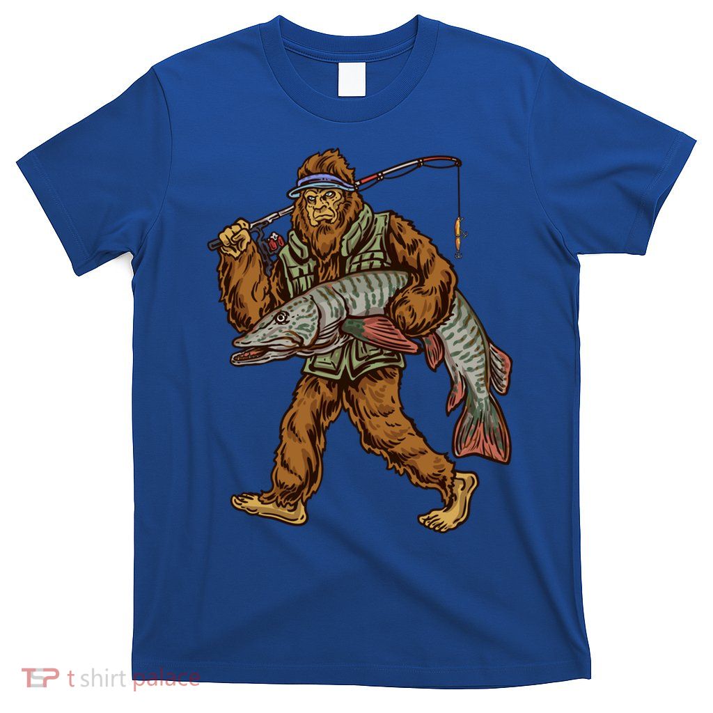 Muskie Fishing Tiger Musky Hunting Bigfoot Fisher Cool Gift T-Shirt