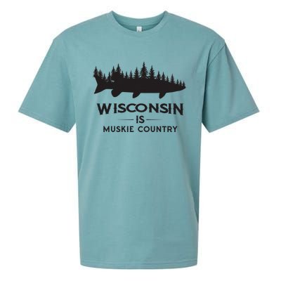 Musky Fishing Wisconsin Is Muskie Country Sueded Cloud Jersey T-Shirt