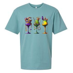 Mardi Gras Glass Funny Drinking Wine Festival Parade Sueded Cloud Jersey T-Shirt