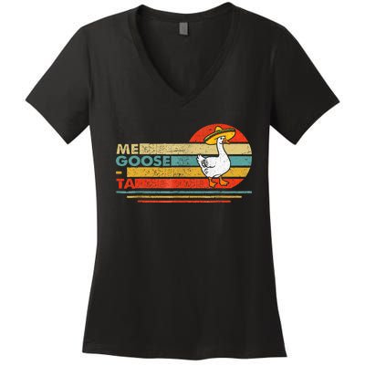 Me Goose Ta Mexican Funny Spanish Goose Pun Women's V-Neck T-Shirt