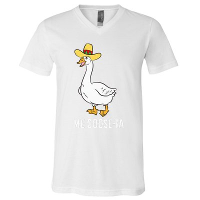 Me Goose Ta Mexican Funny Spanish Goose Pun V-Neck T-Shirt