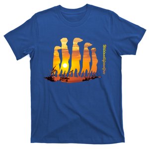 Meerkat Group With Sunset Wildlife Meerkat Cute Gift T-Shirt