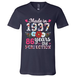 Made In 1937 Floral 86 Years Old 86th Birthday V-Neck T-Shirt