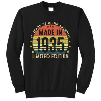 Made In 1935 Limited Edition 90th Birthday 90 Year Old Gifts Sweatshirt