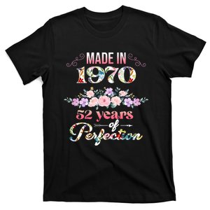 Made In 1970 Floral 52nd Birthday Gift T-Shirt