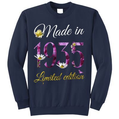 Made In 1935 - 90Year Old Floral 1935 90th Birthday Sweatshirt