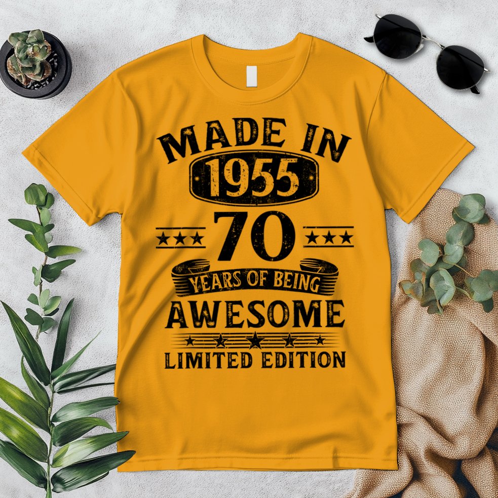 Made In 1955 70 Years Old Gifts 70th Birthday Gift Premium T-Shirt