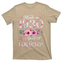 Made In 1930 Floral 93 Year Old 93th Birthday Gifts Women T-Shirt