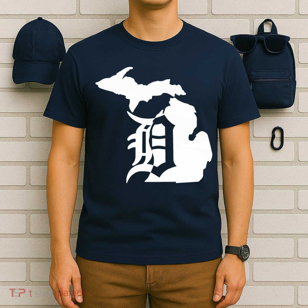 Michigan Mitten Old English D Detroit T-Shirt