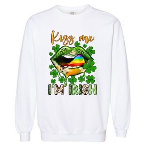 Me I'm Irish St Patrick's Day Western Lips Irish Family Garment-Dyed Sweatshirt