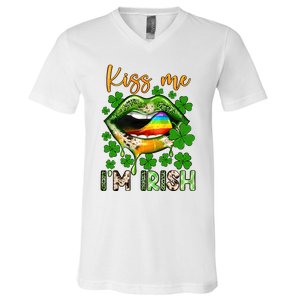 Me I'm Irish St Patrick's Day Western Lips Irish Family V-Neck T-Shirt