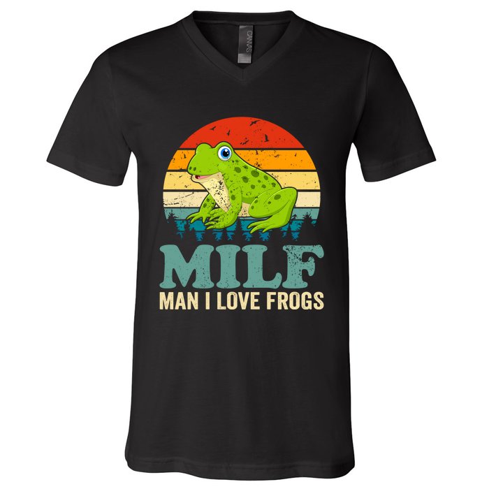 Man I Love Frogs Funny Graphic Plus Size V-Neck T-Shirt