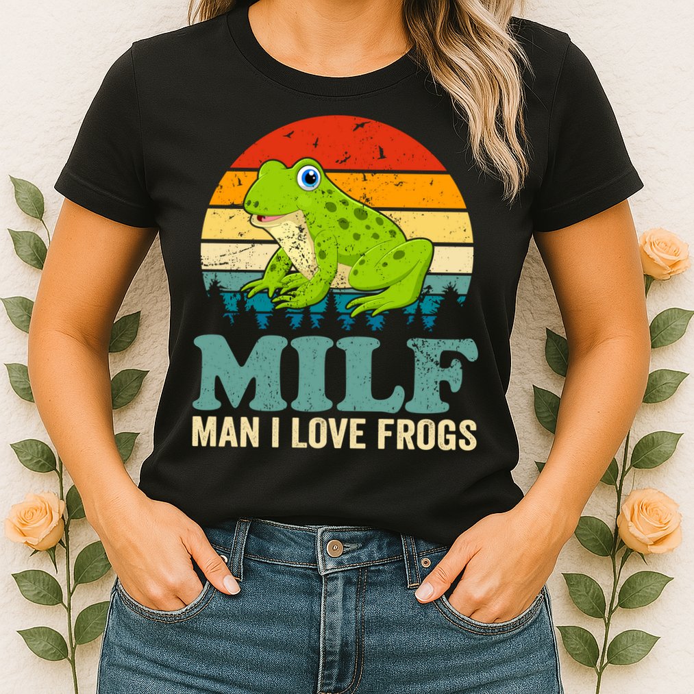 Man I Love Frogs Funny Graphic Plus Size Womens T-Shirt