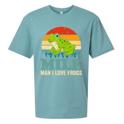 Man I Love Frogs Funny Graphic Plus Size Sueded Cloud Jersey T-Shirt