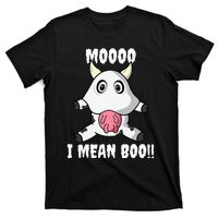 Mooo I Mean Boo Funny Cow Costume Halloween T-Shirt