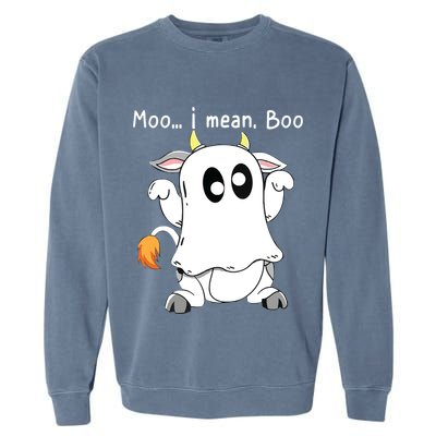Moo I Mean Boo Ghost Cow Ghost Cow Halloween Farmer Garment-Dyed Sweatshirt