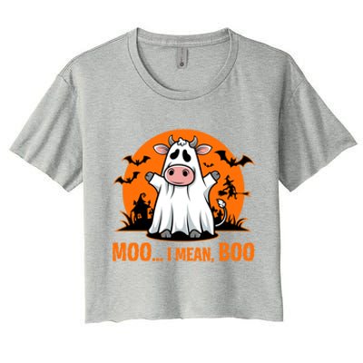 Moo I Mean Boo Funny Cow Halloween Costume Farmer Cow Cute Gift Women's Crop Top Tee