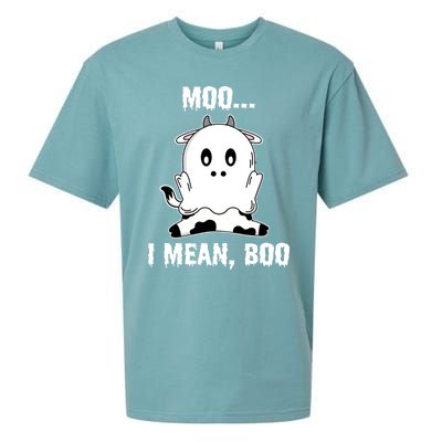 Moo I Mean Boo Funny Ghost Cow Print Halloween Gift Sueded Cloud Jersey T-Shirt