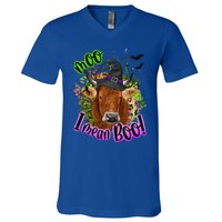 Moo I Mean Boo Witch Funny Cow With Halloween Costume Gift V-Neck T-Shirt