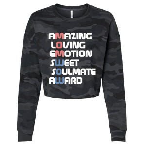 Mom Is Wow Amazing Loving Sweet Mom For Mothers Day Gift Cropped Pullover Crew