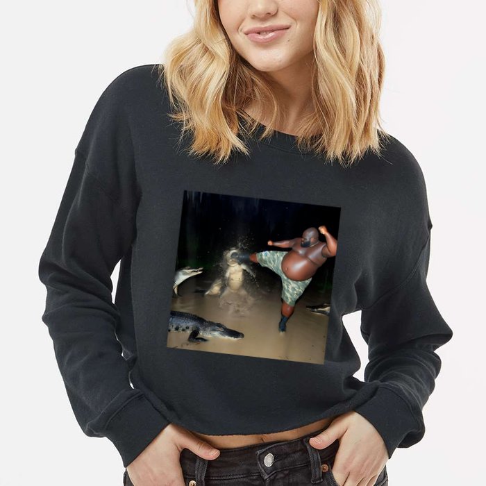 Man Kicking Alligator In Swamp Funny Oddly Specific Meme Cropped Pullover Crew