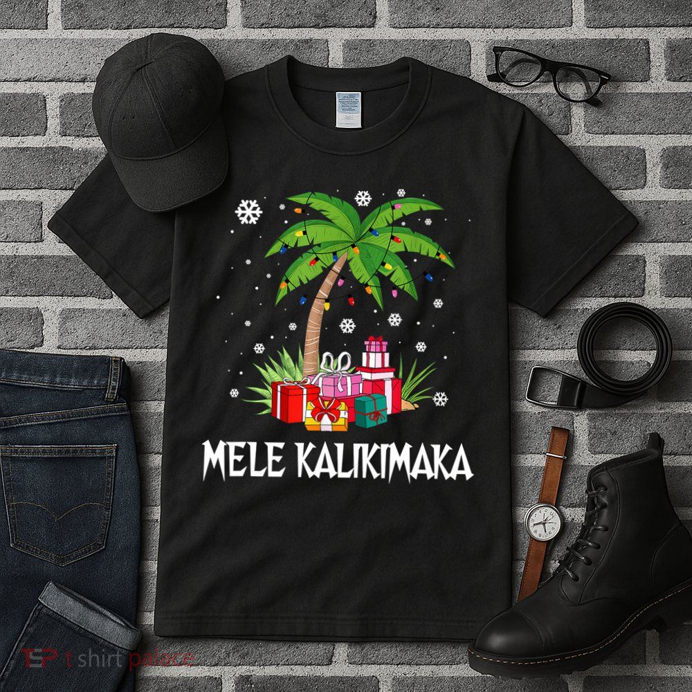 Mele Kalikimaka Christmas Lights Palm Tree Hawaiian Xmas Gift Tall T-Shirt