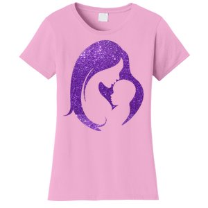 Mother Kissing Newborn Baby Cute Gift Women's T-Shirt