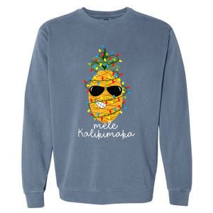 Mele Kalikimaka Pineapple Tree Hawaiian Christmas In July Tank Top Garment-Dyed Sweatshirt