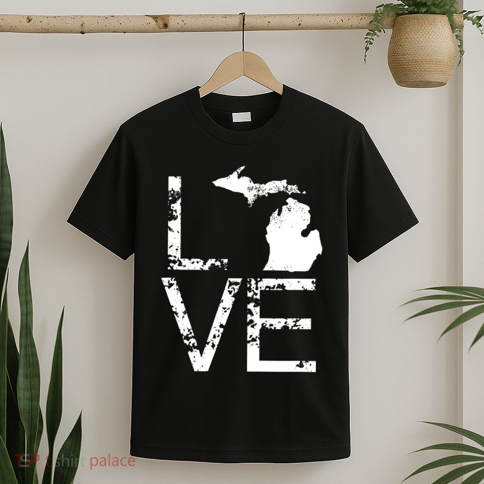 Michigan Love Mi State Home Pride Map Distressed T-Shirt