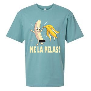 Me La Pelas Funny Quotes In Spanish Sayings Banana Joke Sueded Cloud Jersey T-Shirt