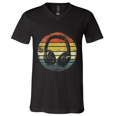 Music Lover Producer Dj Gifts Funny Retro Headphones V-Neck T-Shirt