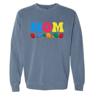 Mom Master Builder Building Bricks Blocks Family Set Parents Gift Garment-Dyed Sweatshirt