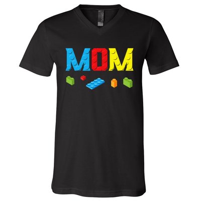 Mom Master Builder Building Bricks Blocks Family Set Parents V-Neck T-Shirt