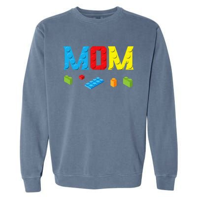 Mom Master Builder Building Bricks Blocks Family Set Parents Garment-Dyed Sweatshirt