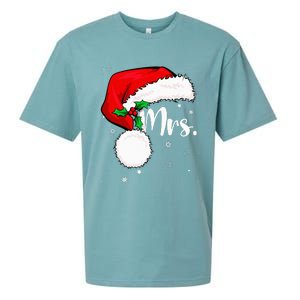 Mr Mrs Claus Christmas Couples Matching His And Her Pajamas Sueded Cloud Jersey T-Shirt