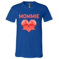 Mommie Mom Love Mommy Heart Thank You Mother's Day Gift V-Neck T-Shirt